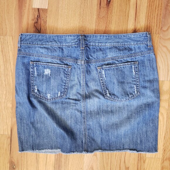 Tommy Hilfiger Distressed Denim Mini Skirt - Picture 3 of 3